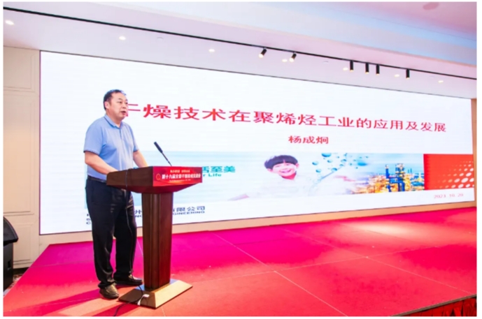 皇冠app手机投注下载