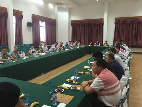 ^制药企业高管莅临先锋参观指导现场图-3 ^制药企业高管莅临先锋参观指导现场图-3